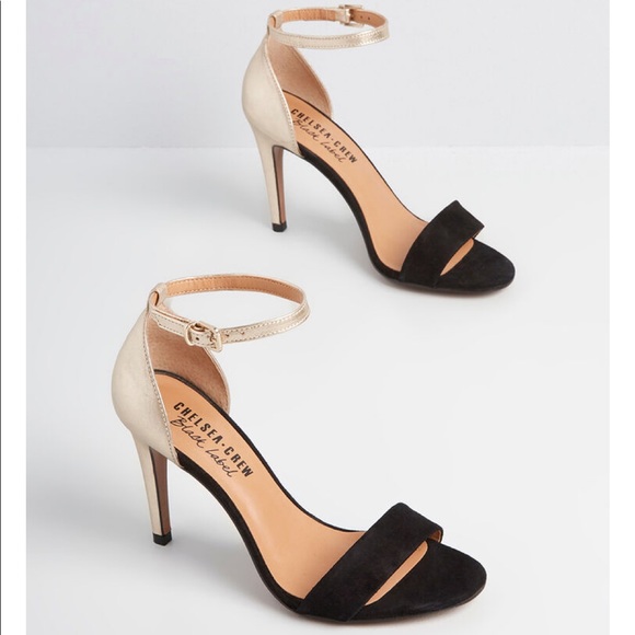 Black & Gold Heels - Picture 1 of 4